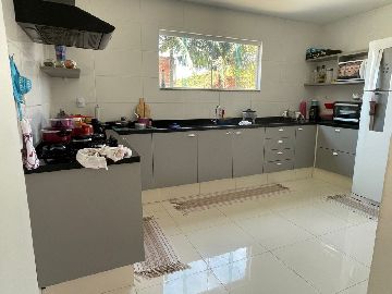 �tima cozinha, contando j� com arm�rios planejados