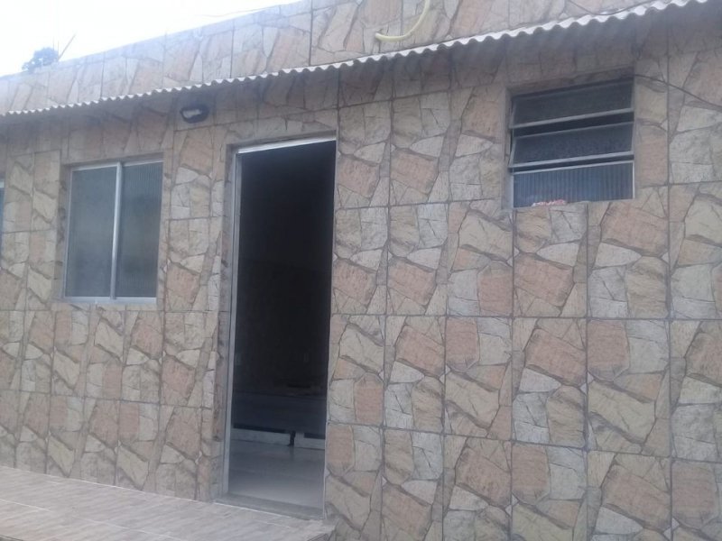 s�o tres kitnetes como essa